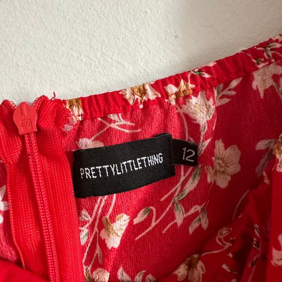 PRETTYLITTLETHING Red Ditsy Floral Bow Detail Side Split Bodycon Dress - Picture 5 of 10